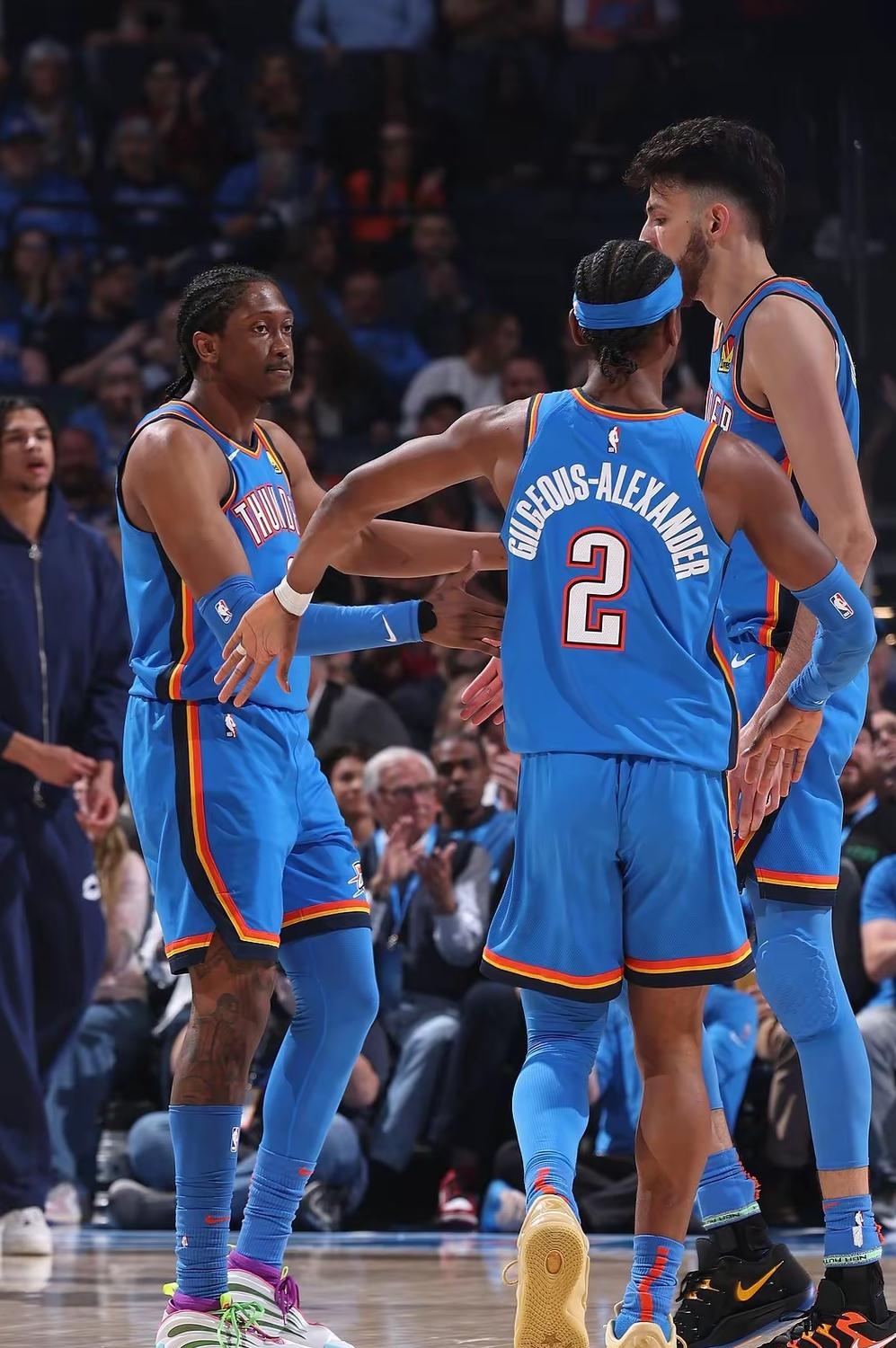 PG游戏- 火箭雷霆比赛文字直播 