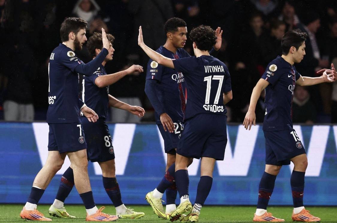 PG电子-德布劳内在巴黎圣日耳曼比赛中回归赛场，势不可挡引发热议！的简单介绍