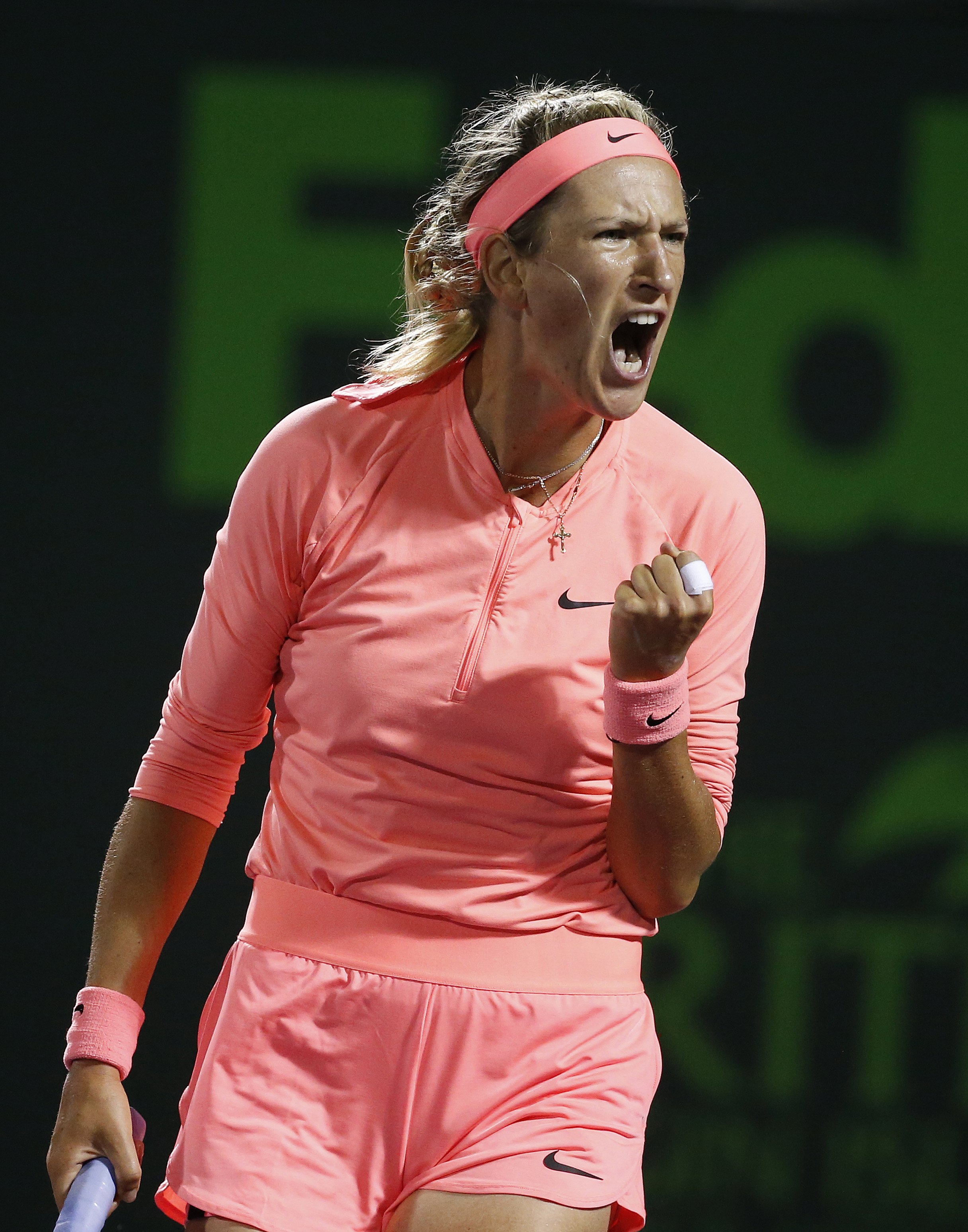 PG游戏-阿扎伦卡连续二十场比赛得分超过败北，MAD挑战极限！的简单介绍